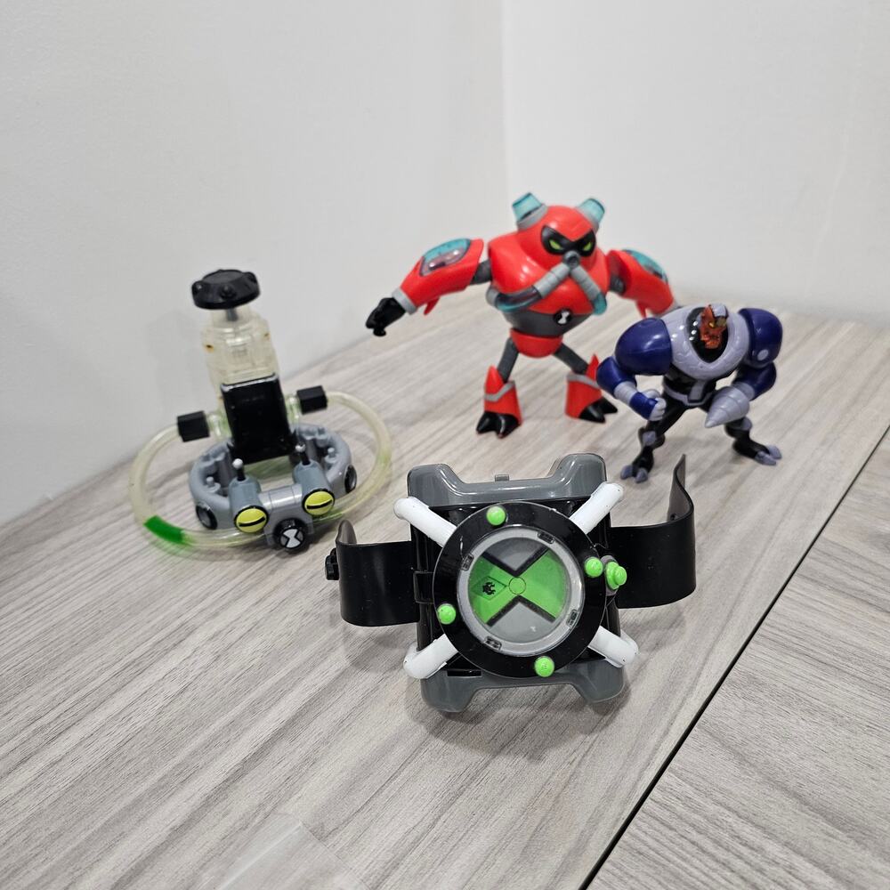 Playmates Toys Ben 10 Omnitrix 2017 WORKS LIGHT SOUND? Toy lot Overflow Vulkanus